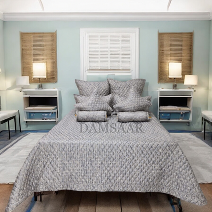 B1 - King 9pc Jacquard Bedspread