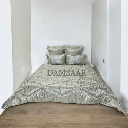 C18 -  Q5pc Comforter Set Jacquard Material