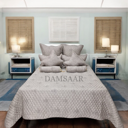 B1 - King 9pc Jacquard Bedspread