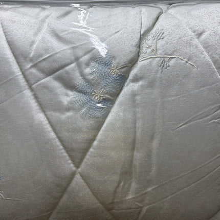 C18 -  Q5pc Comforter Set Jacquard Material