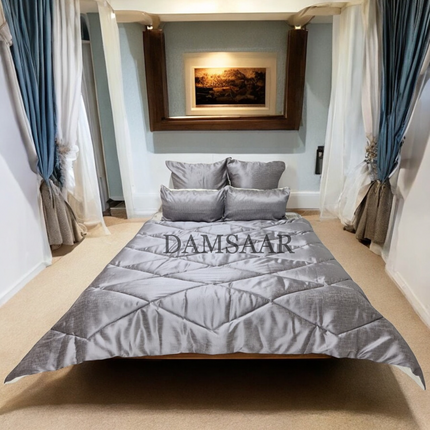 C18 -  Q5pc Comforter Set Jacquard Material
