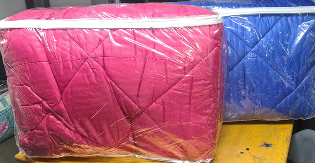 (C11) QUEEN 5PC JOINT  COMFORTER DYED DIAMOND CHEAP 1 NEEDEL ASSORTED
