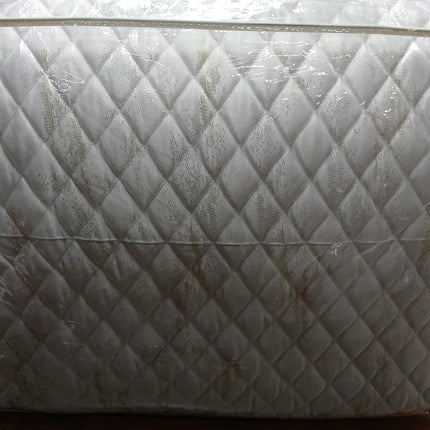 B1 - King 9pc Jacquard Bedspread