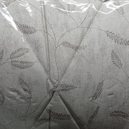 C20- New K5pc Jacquard Comforter Set.