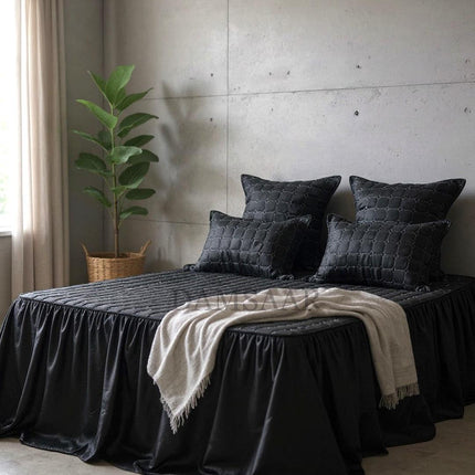 B45 - Queen 5pc Bedspreads bf velvet