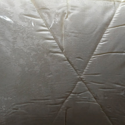 C20- New K5pc Jacquard Comforter Set.