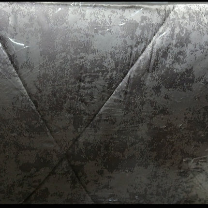 C20- New K5pc Jacquard Comforter Set.