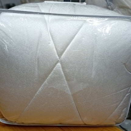 C18 -  Q5pc Comforter Set Jacquard Material