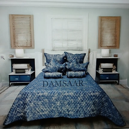 B1 - King 9pc Jacquard Bedspread