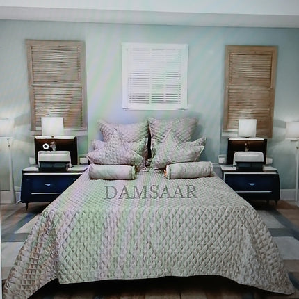 B1 - King 9pc Jacquard Bedspread