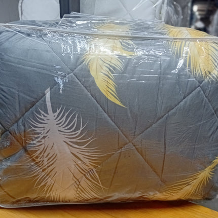 C19 k6pc Microfiber Comforter
