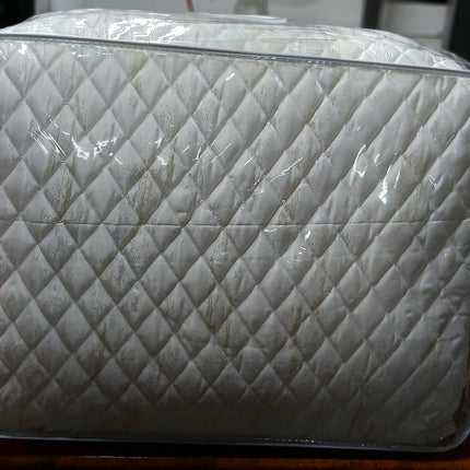 B1 - King 9pc Jacquard Bedspread