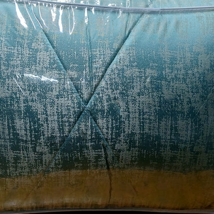 C20- New K5pc Jacquard Comforter Set.