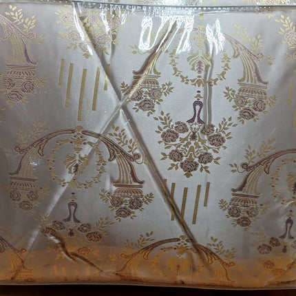 C20- New K5pc Jacquard Comforter Set.