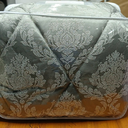 C18 -  Q5pc Comforter Set Jacquard Material